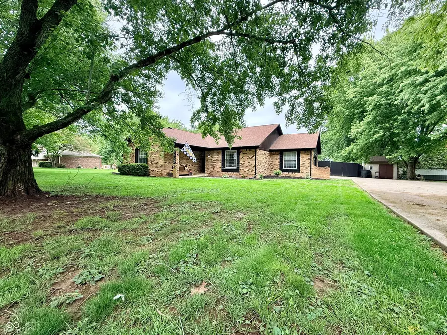 3052 W Burning Tree Road, Crawfordsville, IN 47933 - #2