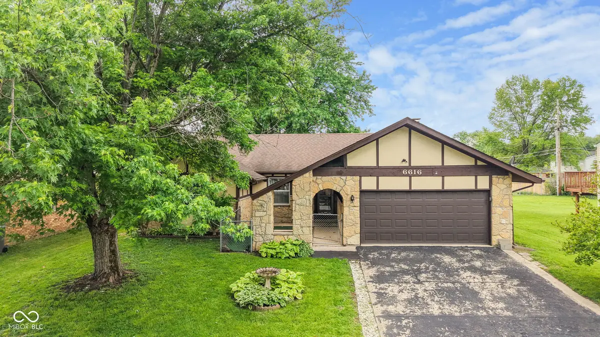 6616 S Lawndale Avenue, Indianapolis, IN 46221 - #1