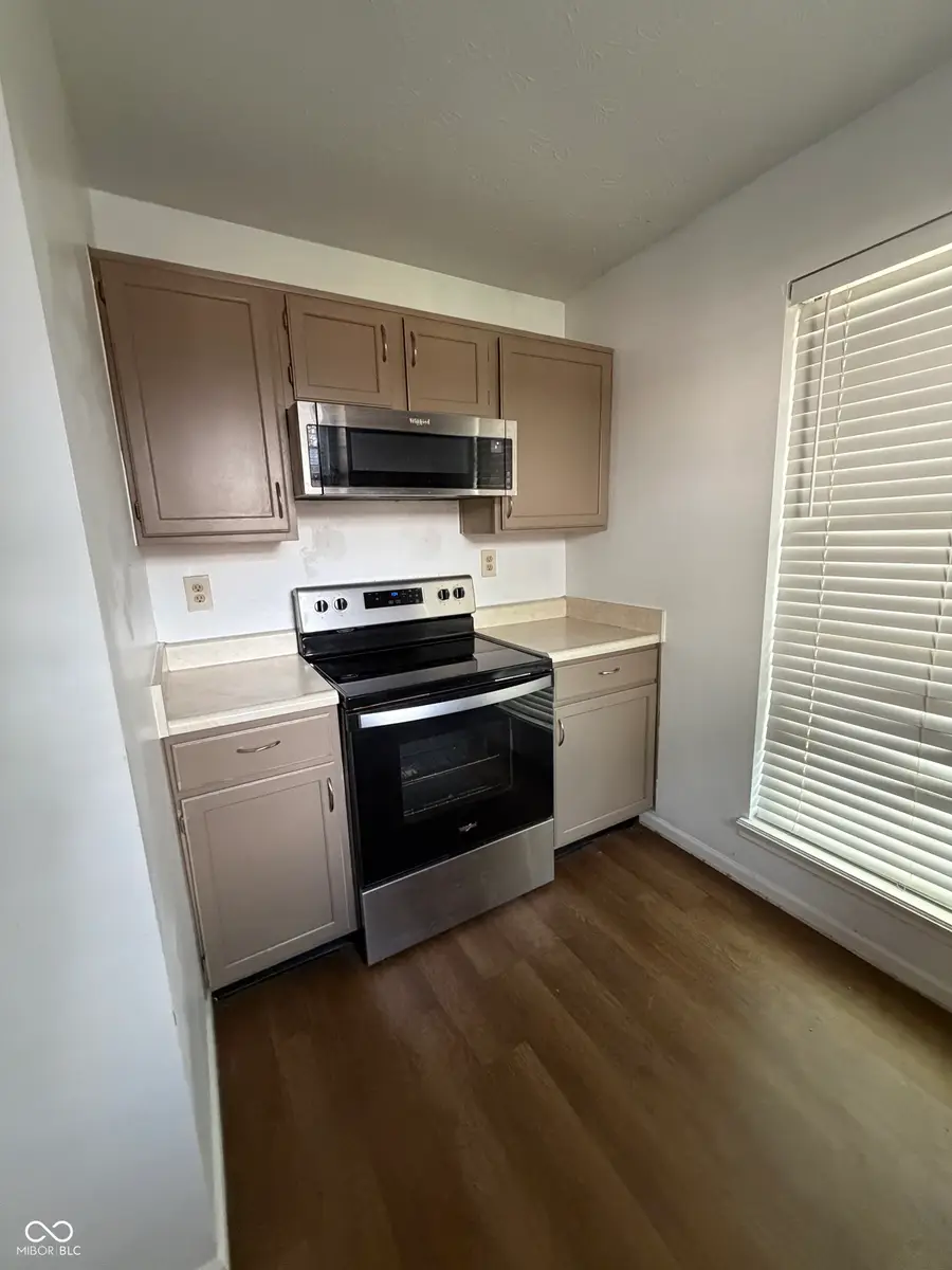 6835 Colony Pointe S Drive, Indianapolis, IN 46250 - #3