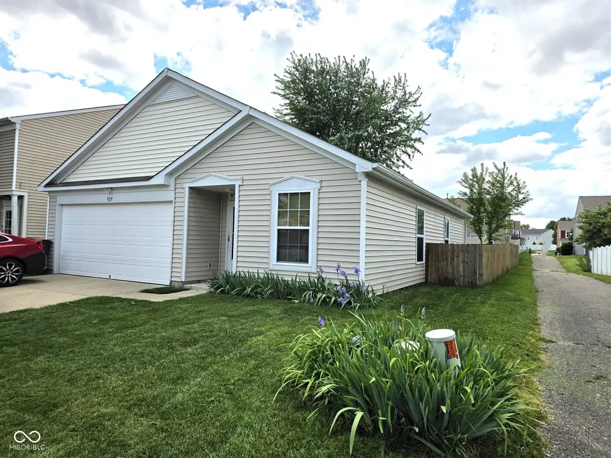 929 Belvedere Drive, Shelbyville, IN 46176 - #1