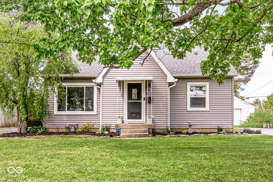 226 N 13th Avenue, Beech Grove, IN 46107 - #2