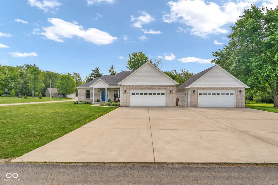 467 & 468 Gettysburg, Coatesville, IN 46121 - #2