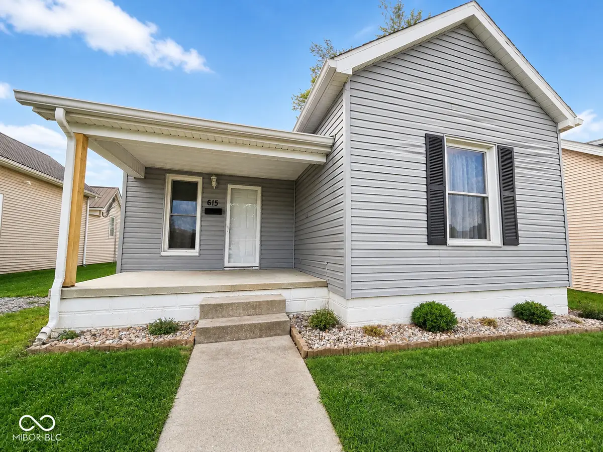 615 W Oak Street, Seymour, IN 47274 - #1