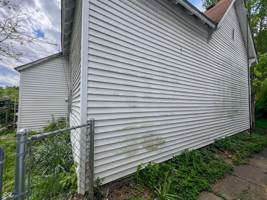 457 W Mechanic Street, Shelbyville, IN 46176 - #2
