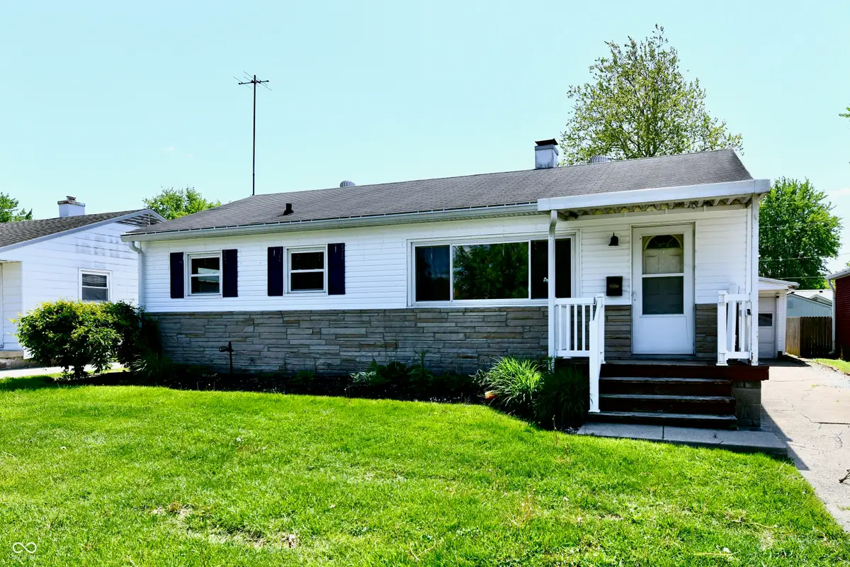 129 E Mckenzie Road, Greenfield, IN 46140 - #1