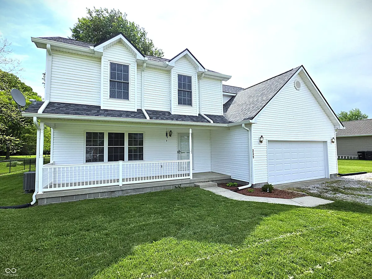 239 Lincoln Hills, Coatesville, IN 46121 - #1