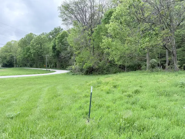 - Santanna Drive, Lafayette, IN 47905