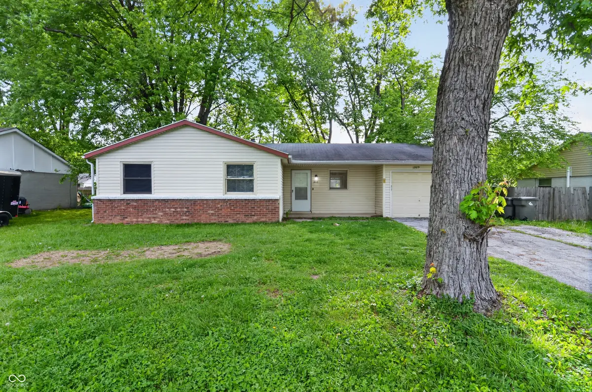 1925 N Mitthoefer Road, Indianapolis, IN 46229 - #1