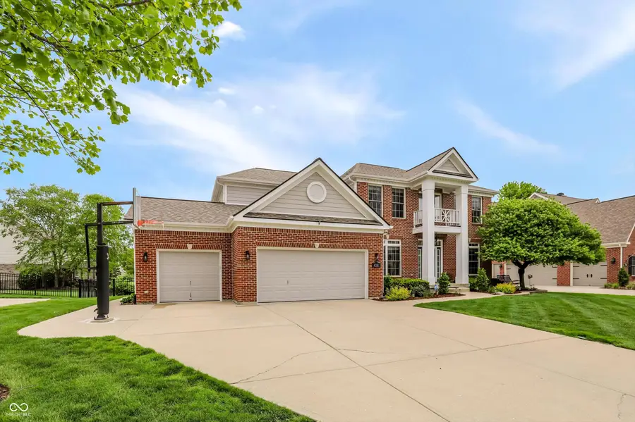 4207 Honeysuckle Lane, Zionsville, IN 46077 - #2