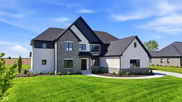 3874 Chapel Hill Court, Bargersville, IN 46106
