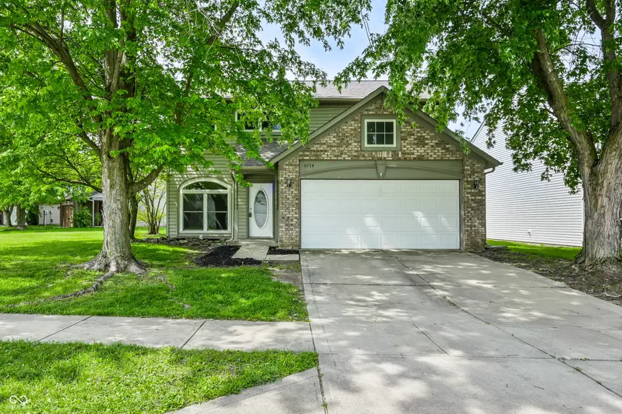 6754 Wimbledon Drive, Zionsville, IN 46077 - #2