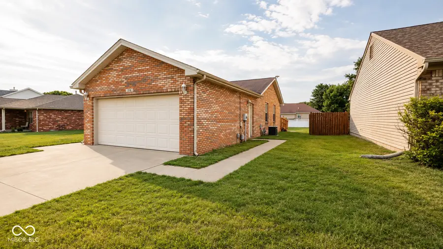 210 Bishop Drive, Seymour, IN 47274 - #2