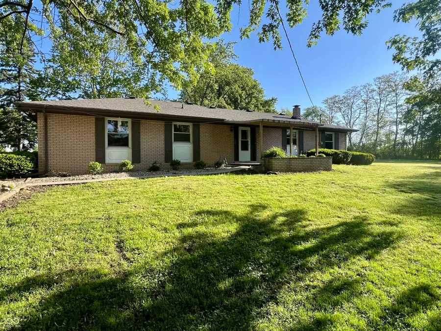 651 S Coal Creek Drive, Hillsboro, IN 47949 - #2