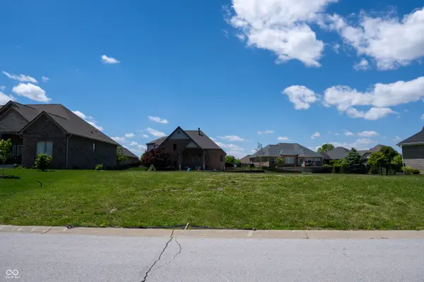 5581 Harness Drive, Greenwood, IN 46143