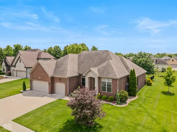 3831 Sycamore Bend Court, Columbus, IN 47203