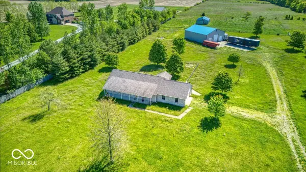 813 S 400 W, Bargersville, IN 46106