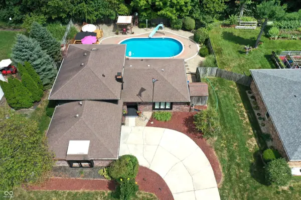 6903 Glacier Drive, Indianapolis, IN 46217