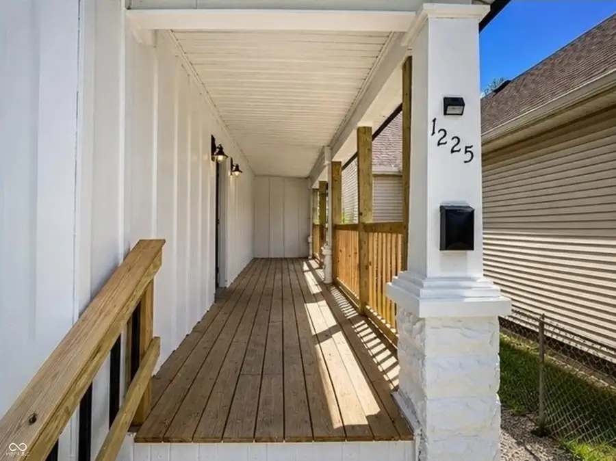1225 E Adams Street, Muncie, IN 47305 - #2