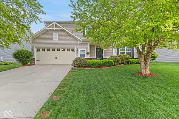 1233 Old Vines Trail, Greenwood, IN 46143