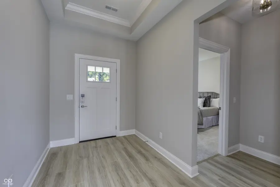 7086 Yosemite Drive, Zionsville, IN 46077 - #2