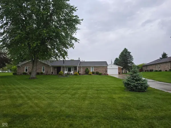 1961 N Valley Lane, Greenfield, IN 46140