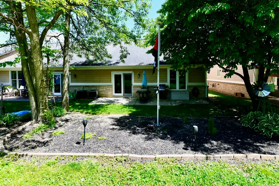 1012 Park Place, Sheridan, IN 46069 - #2