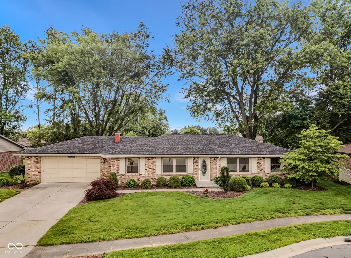4515 W Mission Court, Columbus, IN 47203 - #1