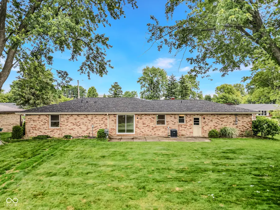 4515 W Mission Court, Columbus, IN 47203 - #2