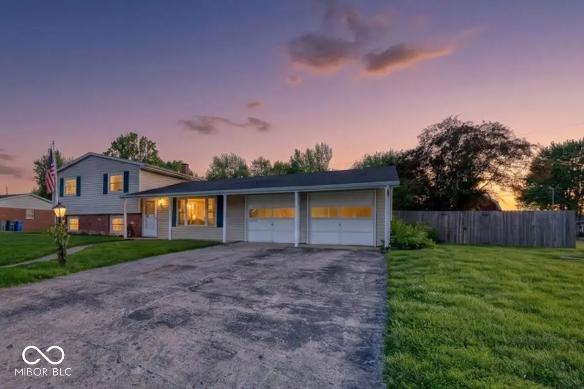 725 Twyckingham Lane, Kokomo, IN 46901 - #1
