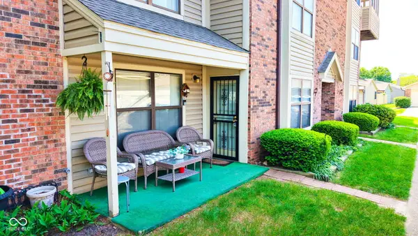 1763 Wellesley Lane #1-C, Indianapolis, IN 46219