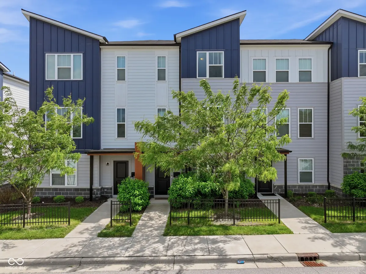 2945 Bolton Square Boulevard, Indianapolis, IN 46222 - #1