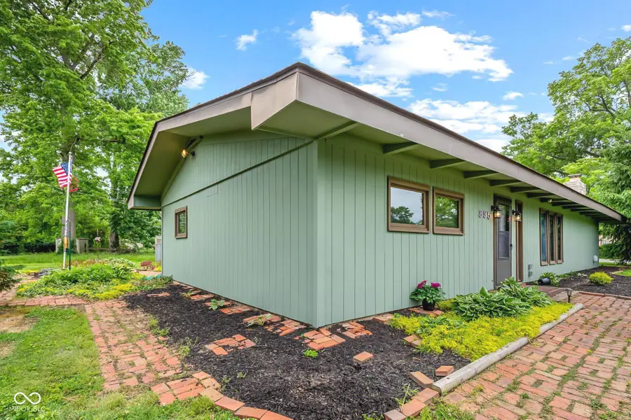 895 Raymond Street, Plainfield, IN 46168 - #2