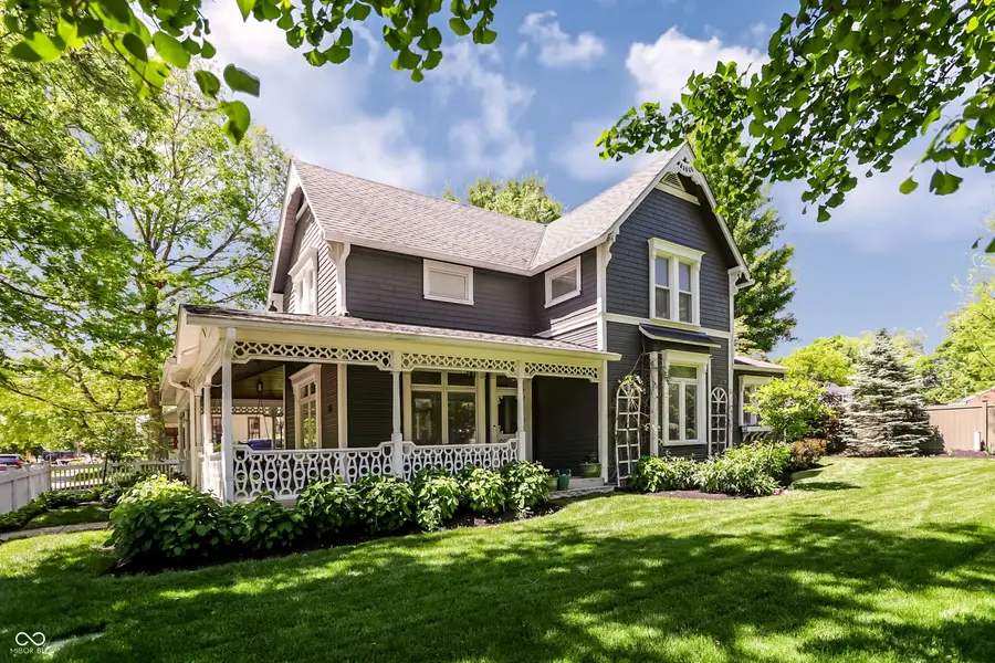 420 W Pine Street, Zionsville, IN 46077 - #2