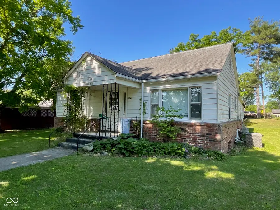1541 N East Street, Montezuma, IN 47862 - #2