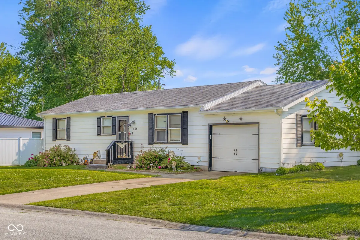 635 Berkshire Drive, Seymour, IN 47274 - #1