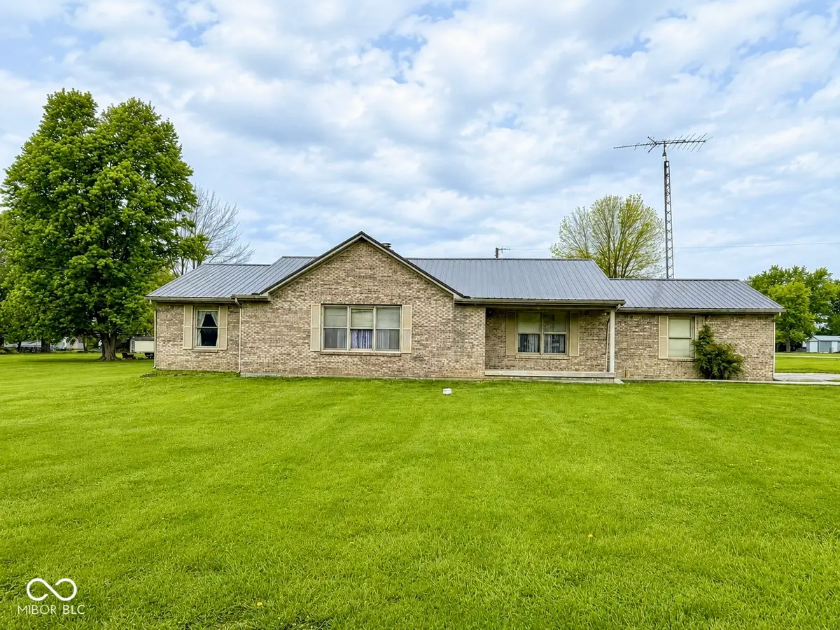 3664 W Mill Creek Drive, Kingman, IN 47952 - #1