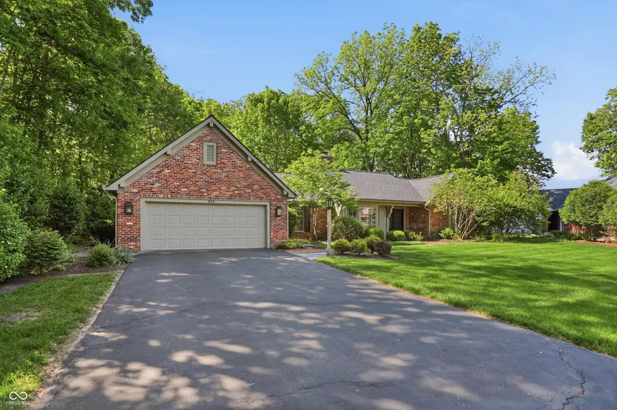625 Eagle Creek Circle, Zionsville, IN 46077 - #2
