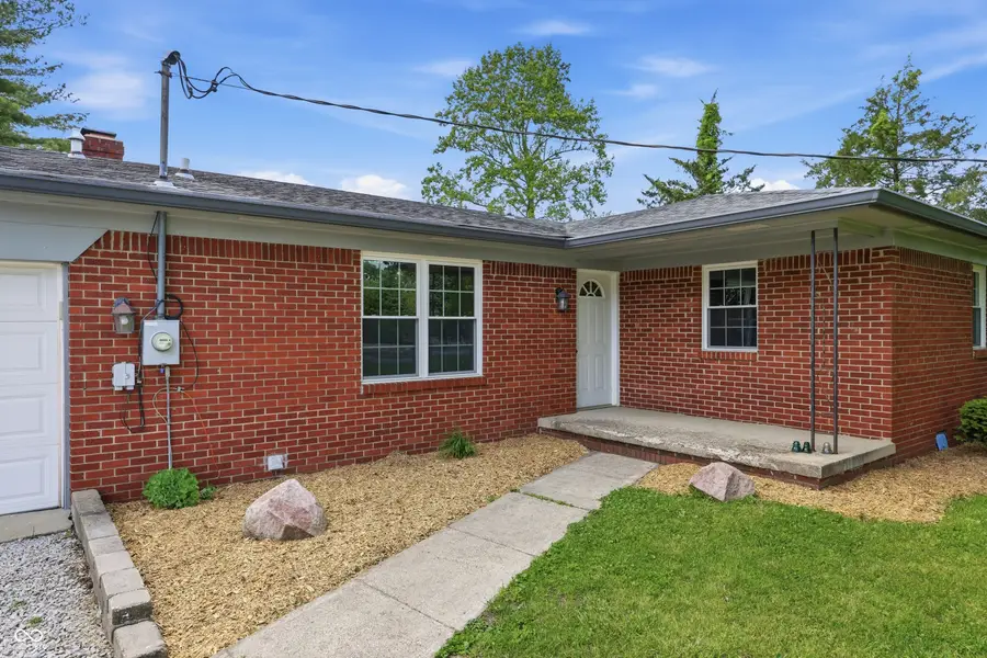 8552 W Brookfield Street, Fairland, IN 46126 - #3