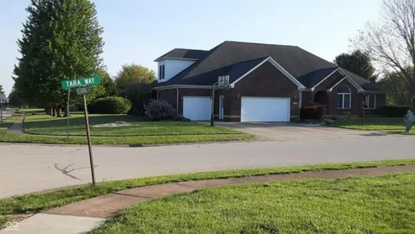 5609 Tara Way, Pittsboro, IN 46167