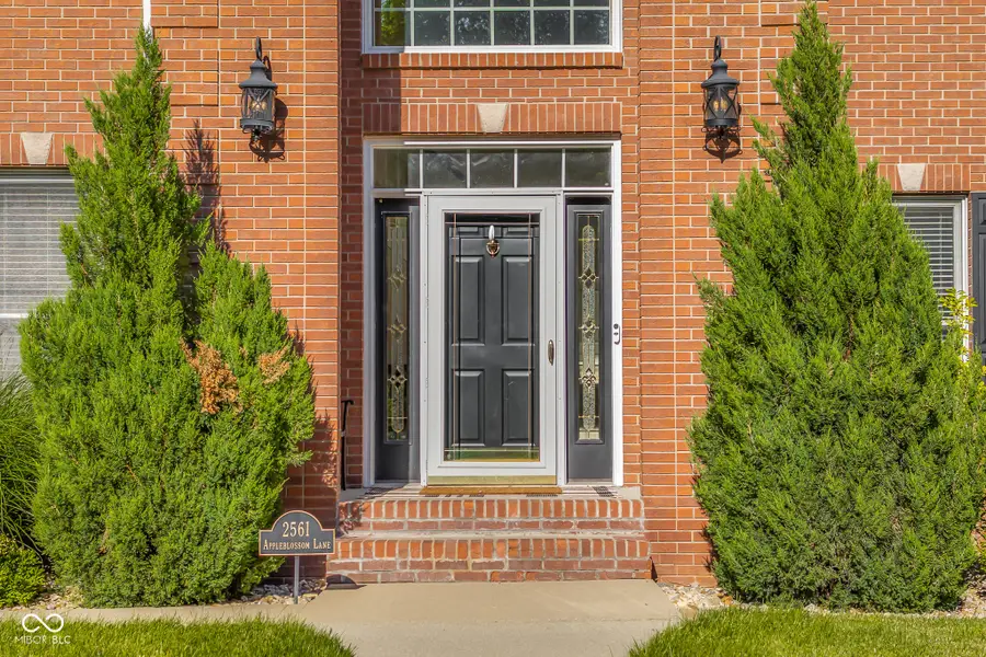 2561 Apple Blossom Lane, Columbus, IN 47201 - #2