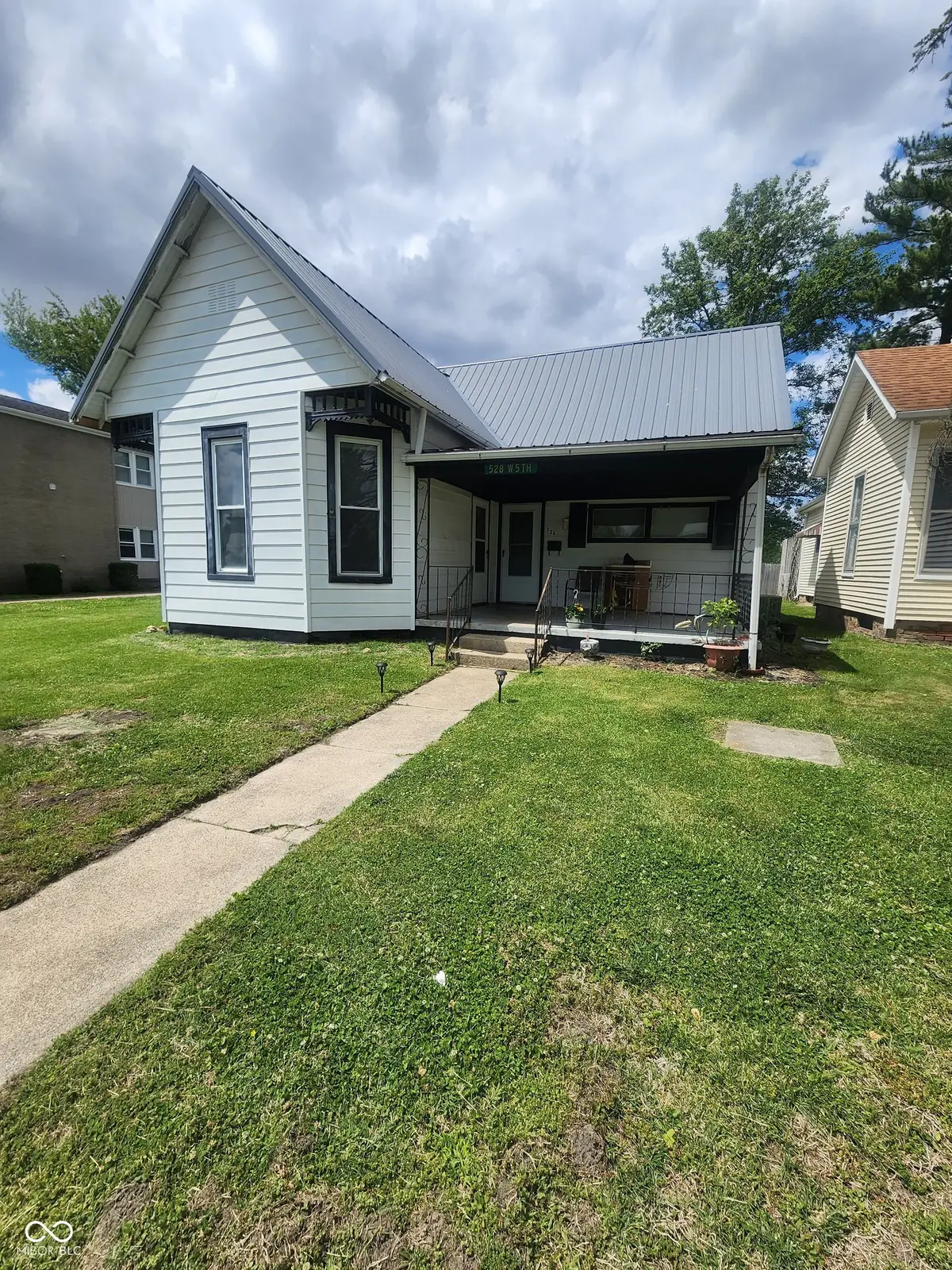 528 W 5th Street, Seymour, IN 47274 - #1
