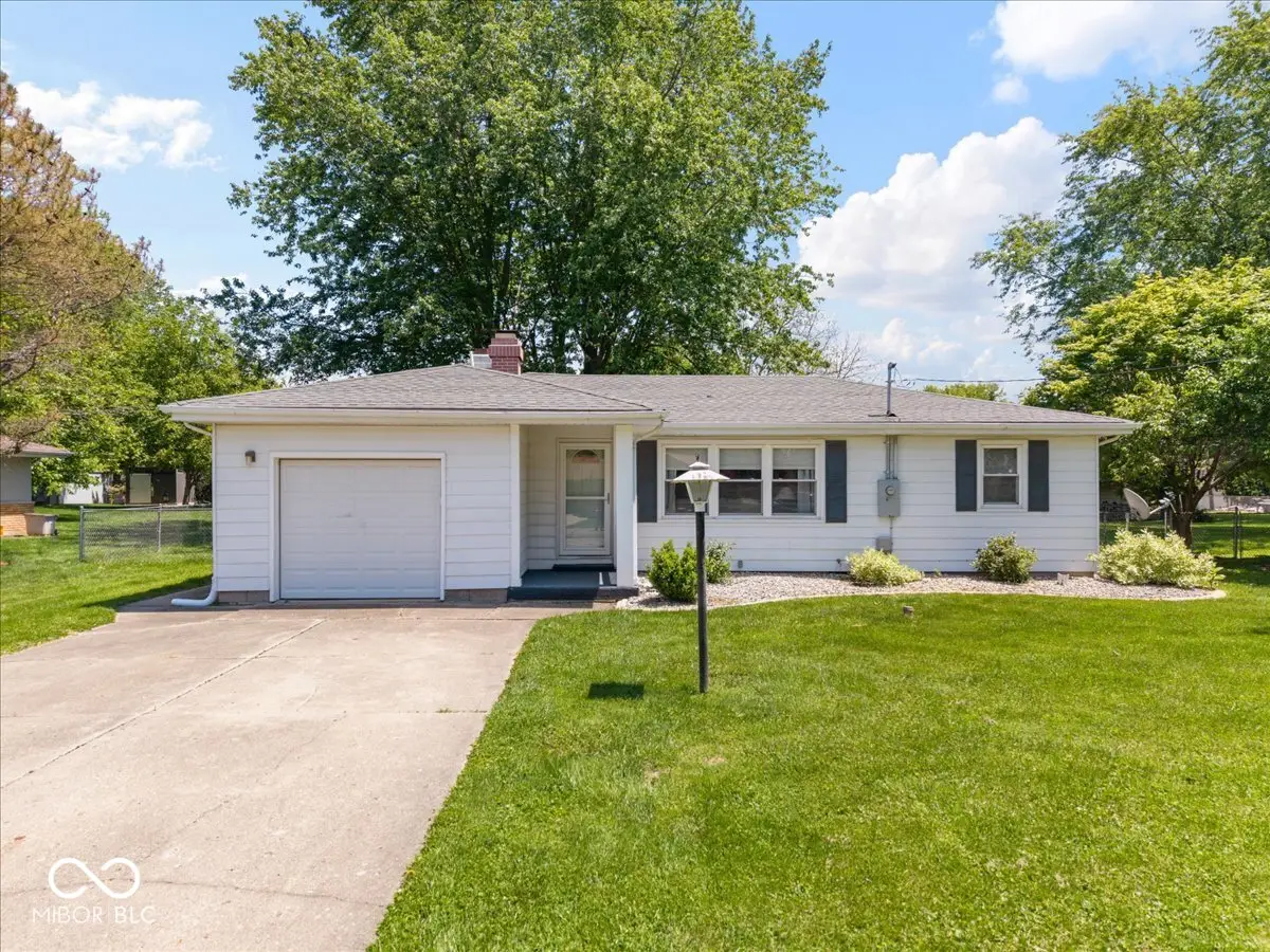 6906 Hendricks Street, Anderson, IN 46013 - #1