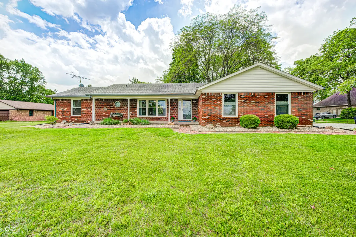 9557 Shelbyville Road, Indianapolis, IN 46259 - #1