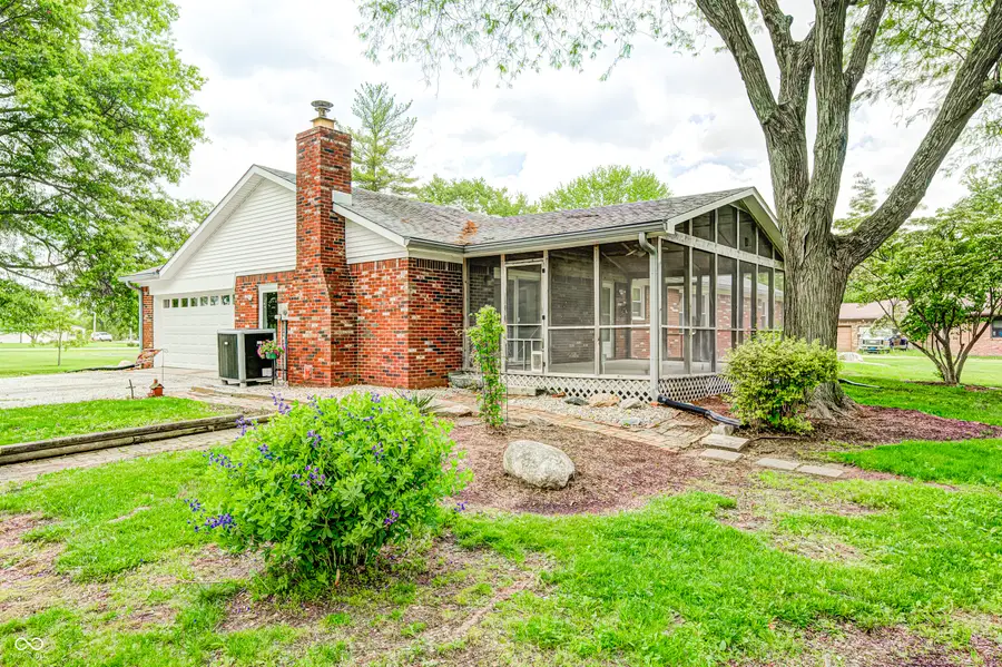 9557 Shelbyville Road, Indianapolis, IN 46259 - #3