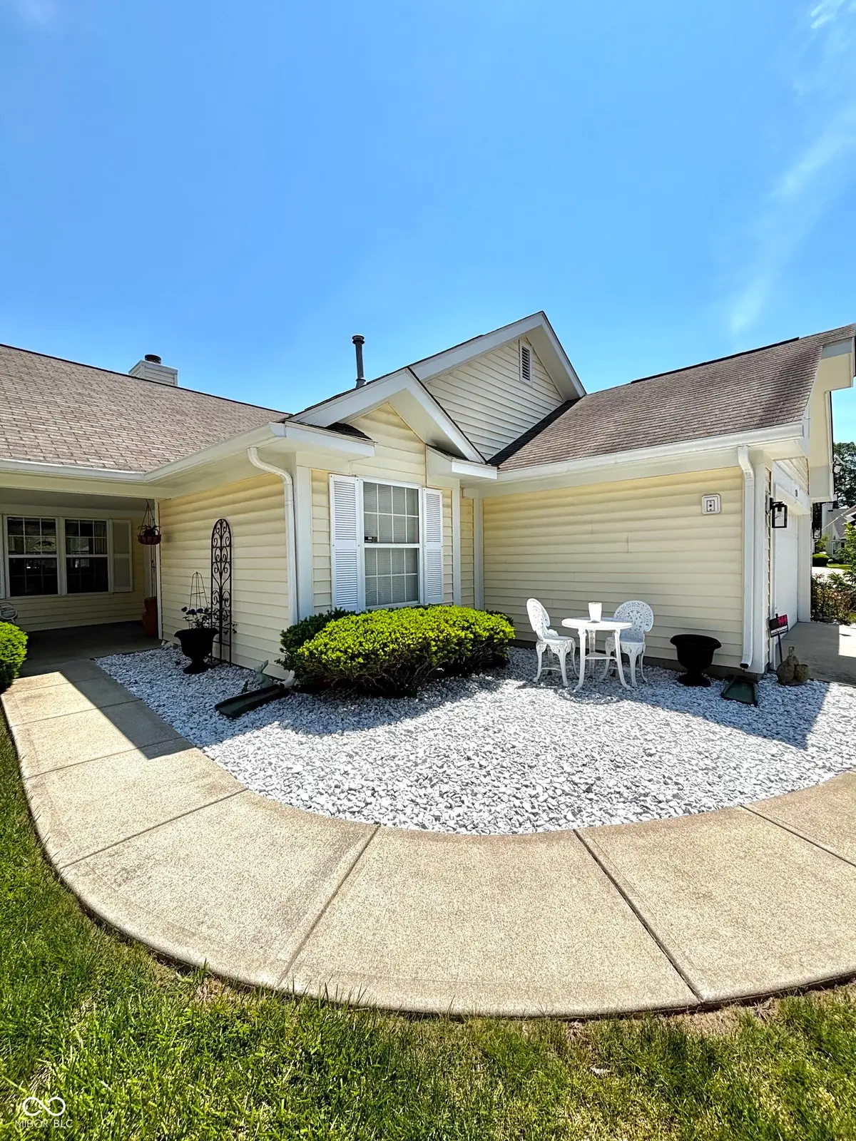 7335 Brackenwood Circle S, Indianapolis, IN 46260 - #1