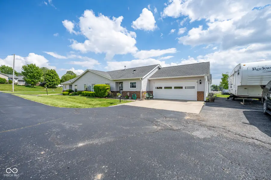 112 Longcastle Drive #APT 2, Greencastle, IN 46135 - #2