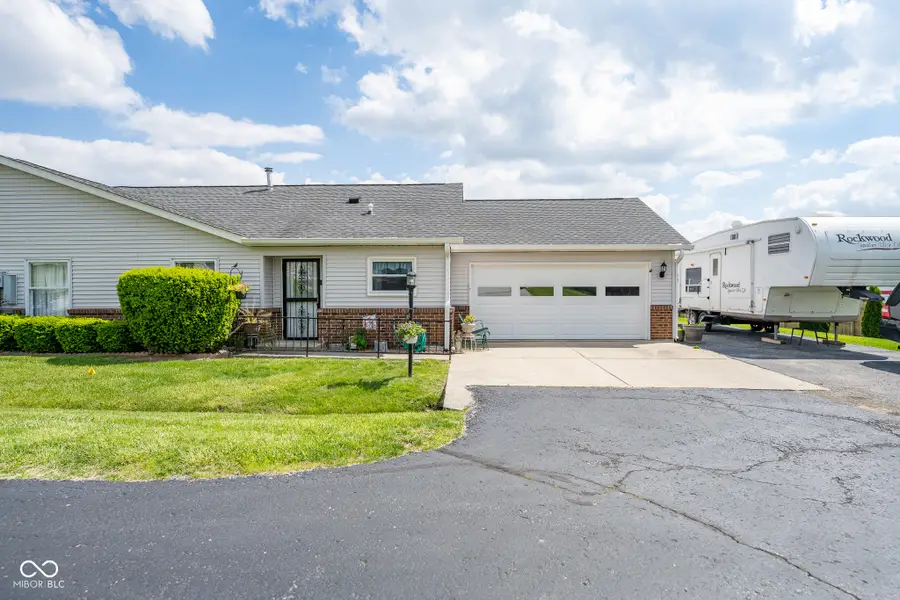 112 Longcastle Drive #APT 2, Greencastle, IN 46135 - #3