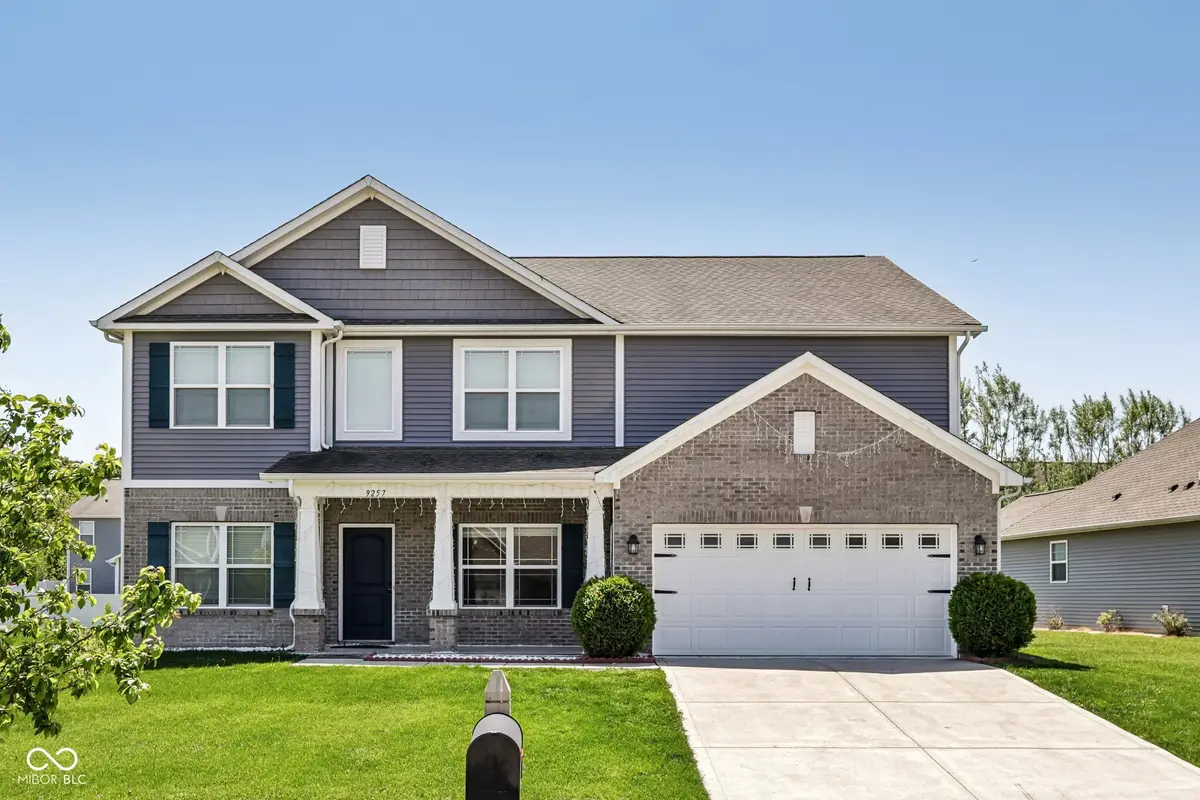 9257 Thames Drive, Avon, IN 46123 - #1