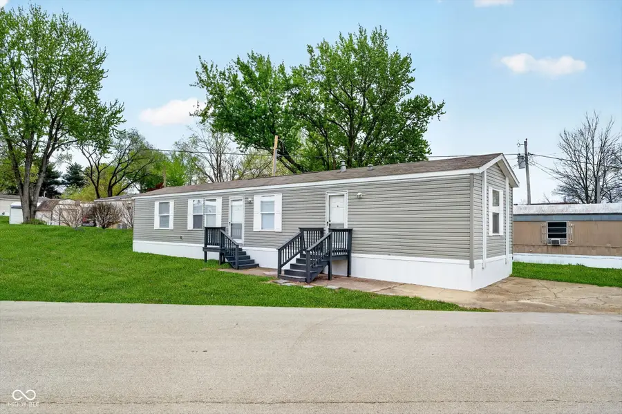 154 Echo Lake E, Mooresville, IN 46158 - #2