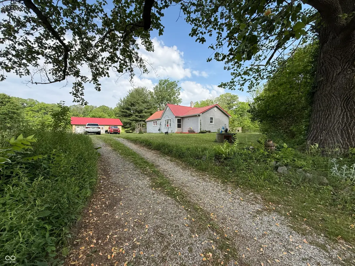 12561 N County Road 300 E, Brazil, IN 47834 - #1